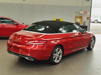 2016 Mercedes-Benz C 300 - Thumbnail