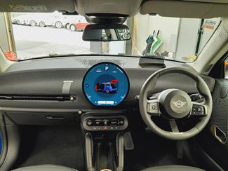 2025 Mini Cooper - Thumbnail