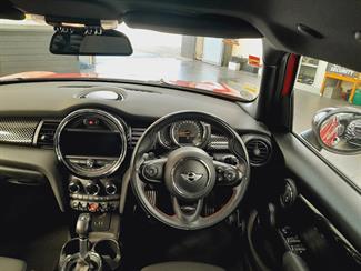 2017 Mini Cooper - Thumbnail
