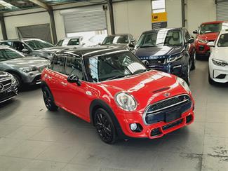 2017 Mini Cooper - Thumbnail