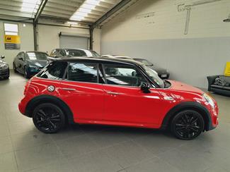 2017 Mini Cooper - Thumbnail