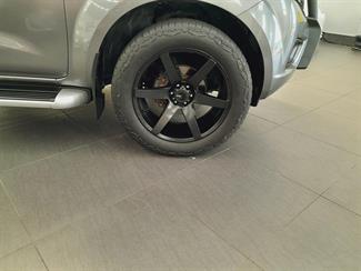 2018 Nissan Navara - Thumbnail