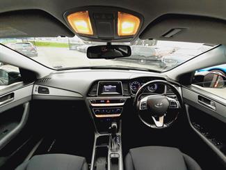 2019 Hyundai Sonata - Thumbnail