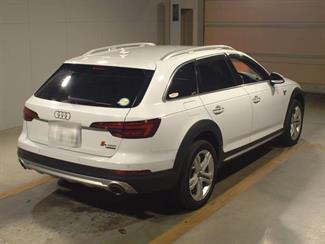 2020 Audi A4 - Thumbnail