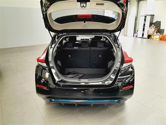 2019 Nissan Leaf - Thumbnail