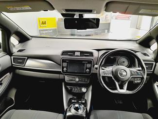 2019 Nissan Leaf - Thumbnail