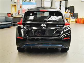 2019 Nissan Leaf - Thumbnail
