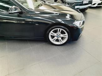 2013 BMW 320i - Thumbnail