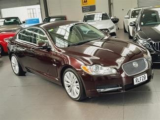 2010 Jaguar XF - Thumbnail