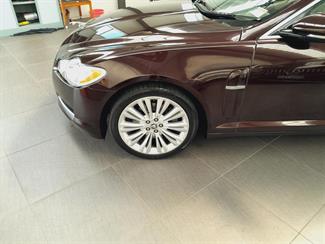 2010 Jaguar XF - Thumbnail