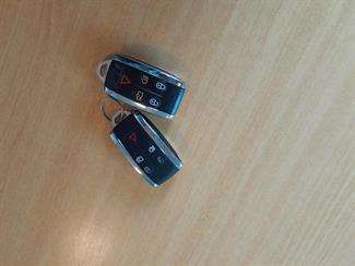 2010 Jaguar XF - Thumbnail