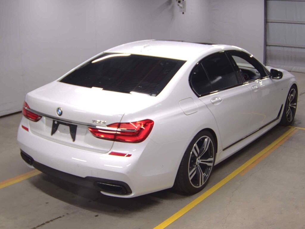 2017 BMW 750i