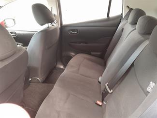 2016 Nissan Leaf - Thumbnail