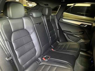 2019 Porsche Macan - Thumbnail