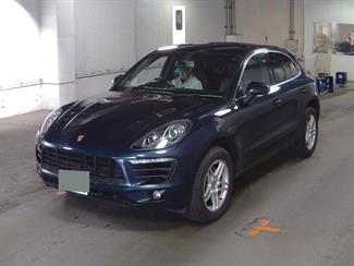 2015 Porsche Macan - Thumbnail