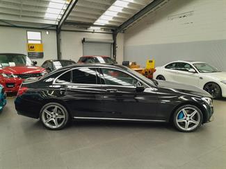 2017 Mercedes-Benz C 350 e - Thumbnail