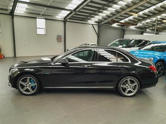 2017 Mercedes-Benz C 350 e - Thumbnail