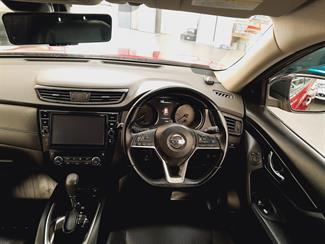 2020 Nissan X-Trail - Thumbnail