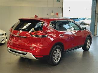 2020 Nissan X-Trail - Thumbnail