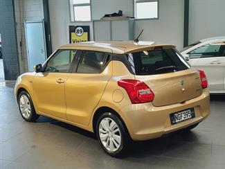 2017 Suzuki Swift - Thumbnail