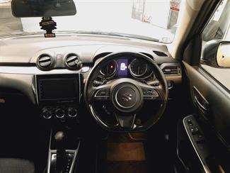 2017 Suzuki Swift - Thumbnail