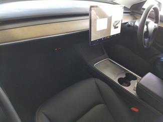 2022 Tesla Model 3 - Thumbnail