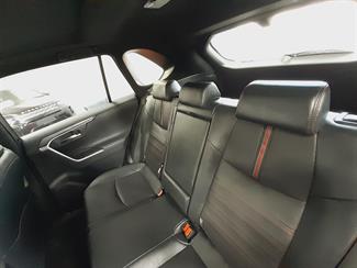 2021 Toyota RAV4 - Thumbnail