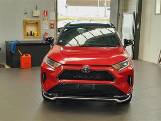 2021 Toyota RAV4 - Thumbnail