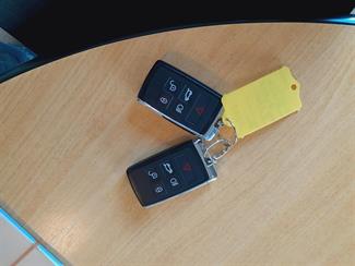 2020 Land Rover Discovery Sport - Thumbnail