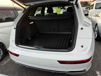 2018 Audi Q5 - Thumbnail