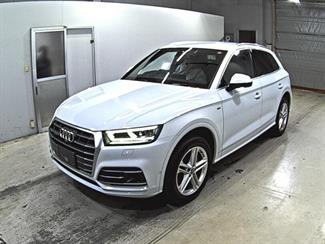 2018 Audi Q5 - Thumbnail