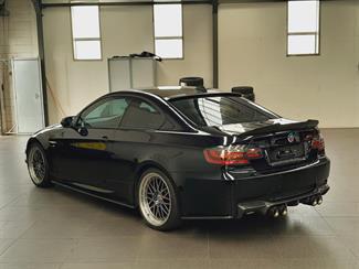 2010 BMW M3 - Thumbnail