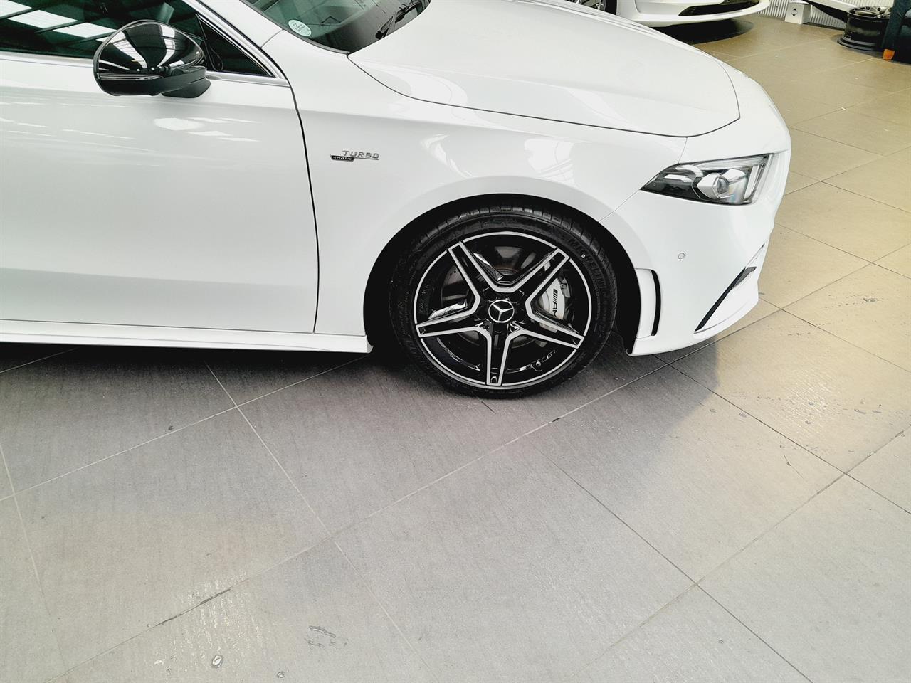 2020 Mercedes-Benz A 35