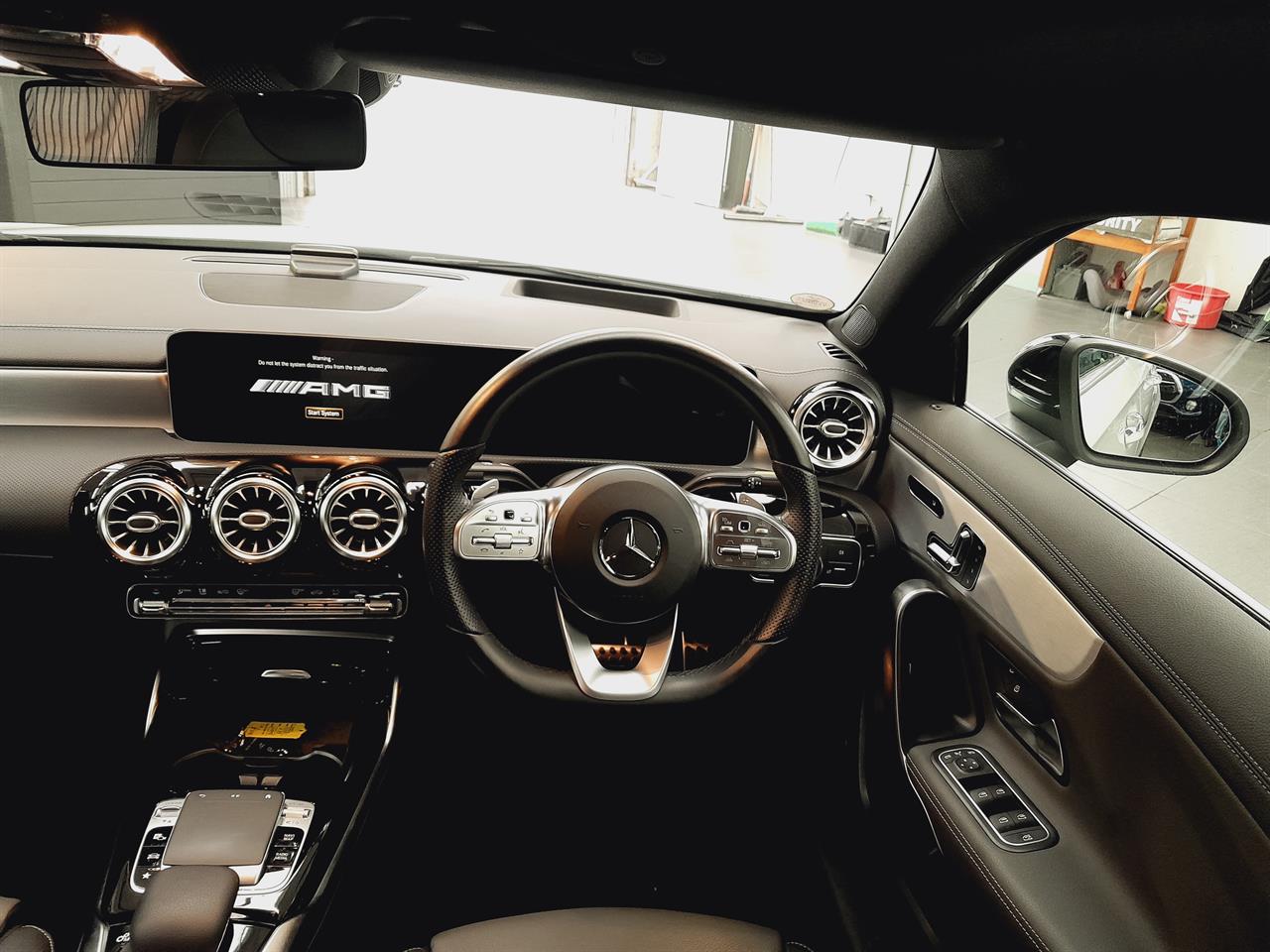 2020 Mercedes-Benz A 35