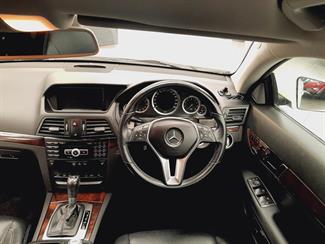 2011 Mercedes-Benz E 350 - Thumbnail