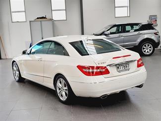 2011 Mercedes-Benz E 350 - Thumbnail