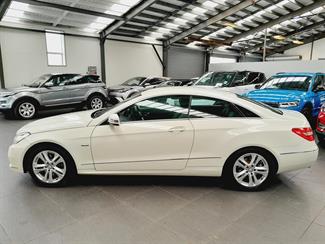 2011 Mercedes-Benz E 350 - Thumbnail