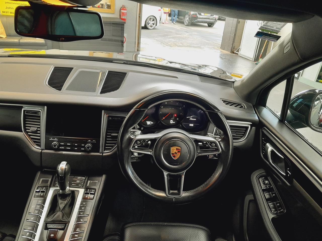 2016 Porsche Macan