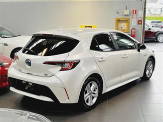 2018 Toyota Corolla - Thumbnail
