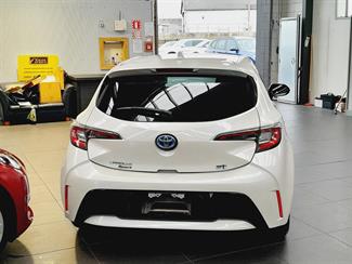 2018 Toyota Corolla - Thumbnail
