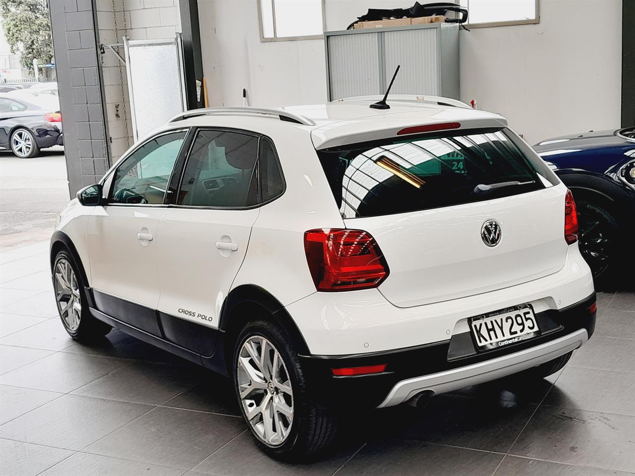 2017 Volkswagen Cross Polo