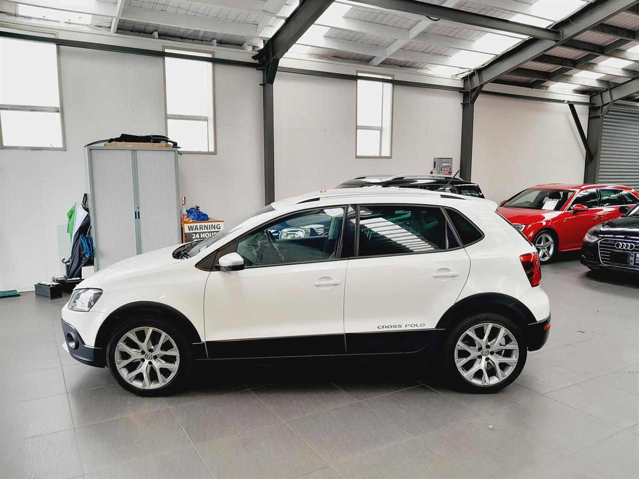 2017 Volkswagen Cross Polo