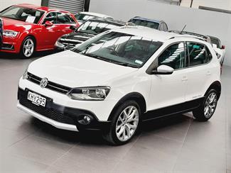 2017 Volkswagen Cross Polo - Thumbnail