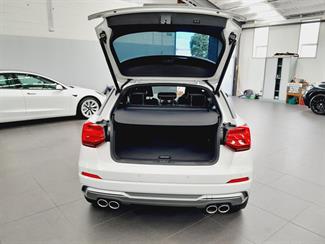 2020 Audi SQ2 - Thumbnail