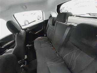 2013 Peugeot 208 - Thumbnail