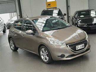 2013 Peugeot 208 - Thumbnail