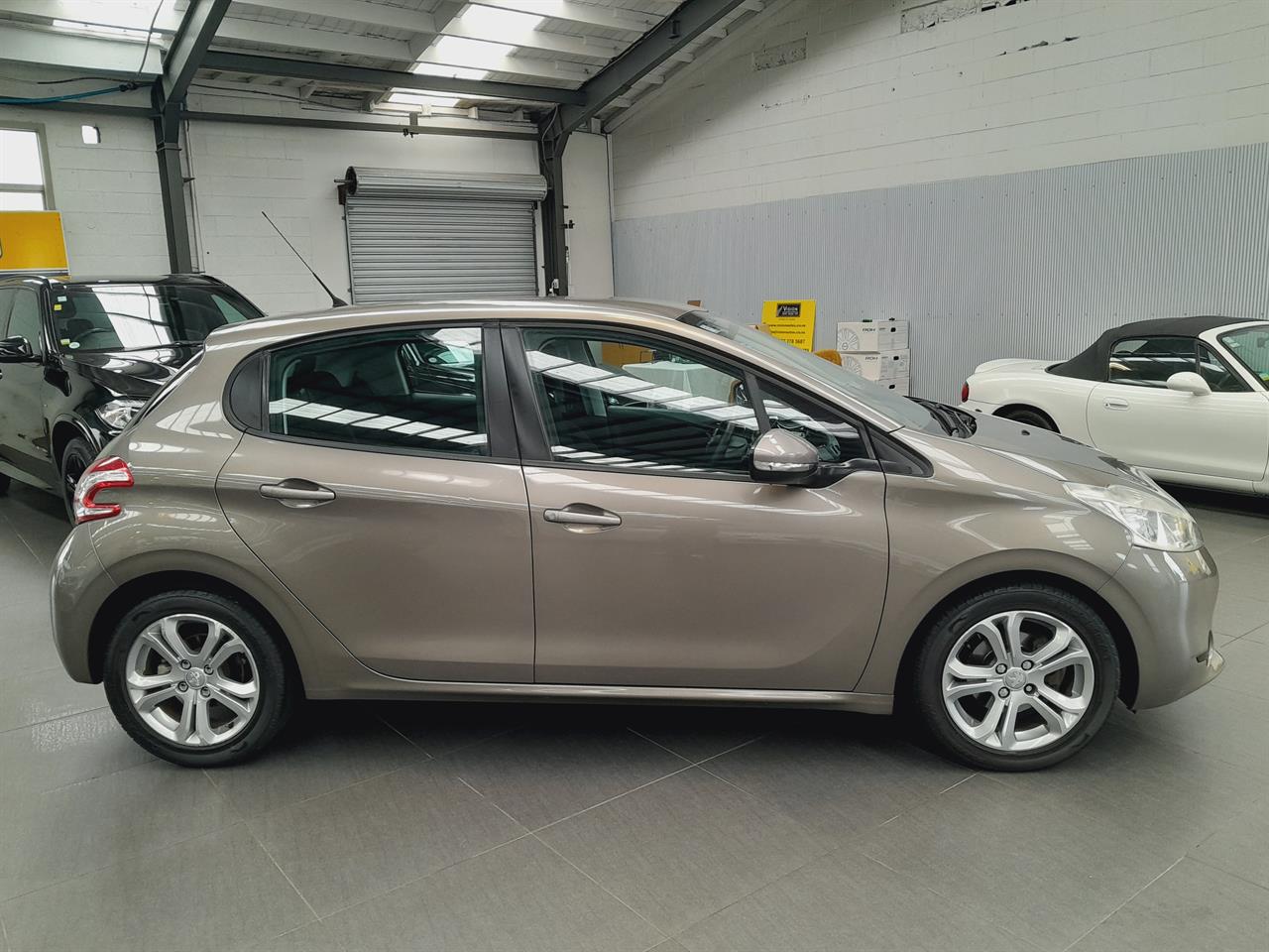2013 Peugeot 208