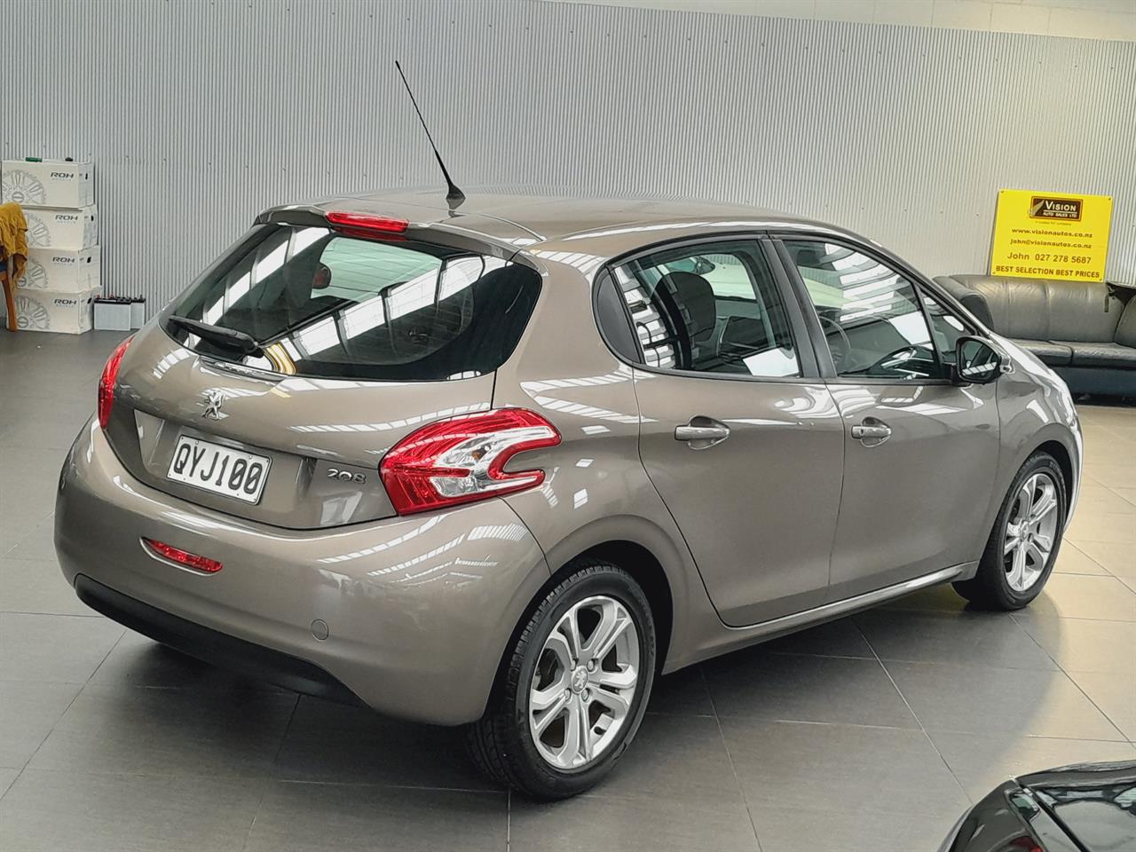 2013 Peugeot 208
