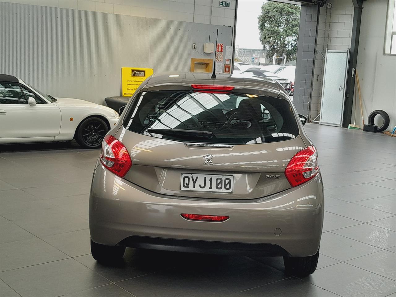 2013 Peugeot 208