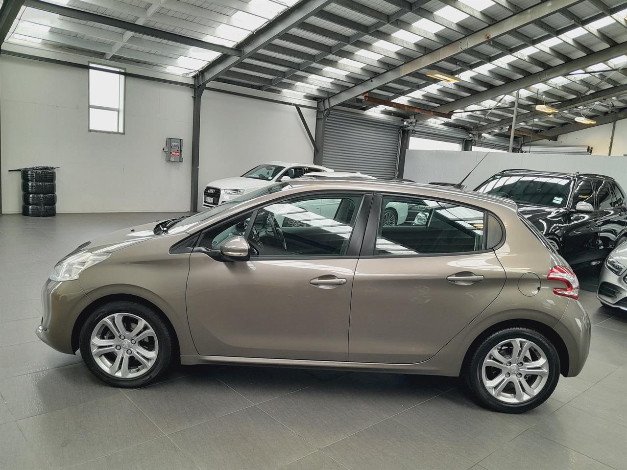 2013 Peugeot 208